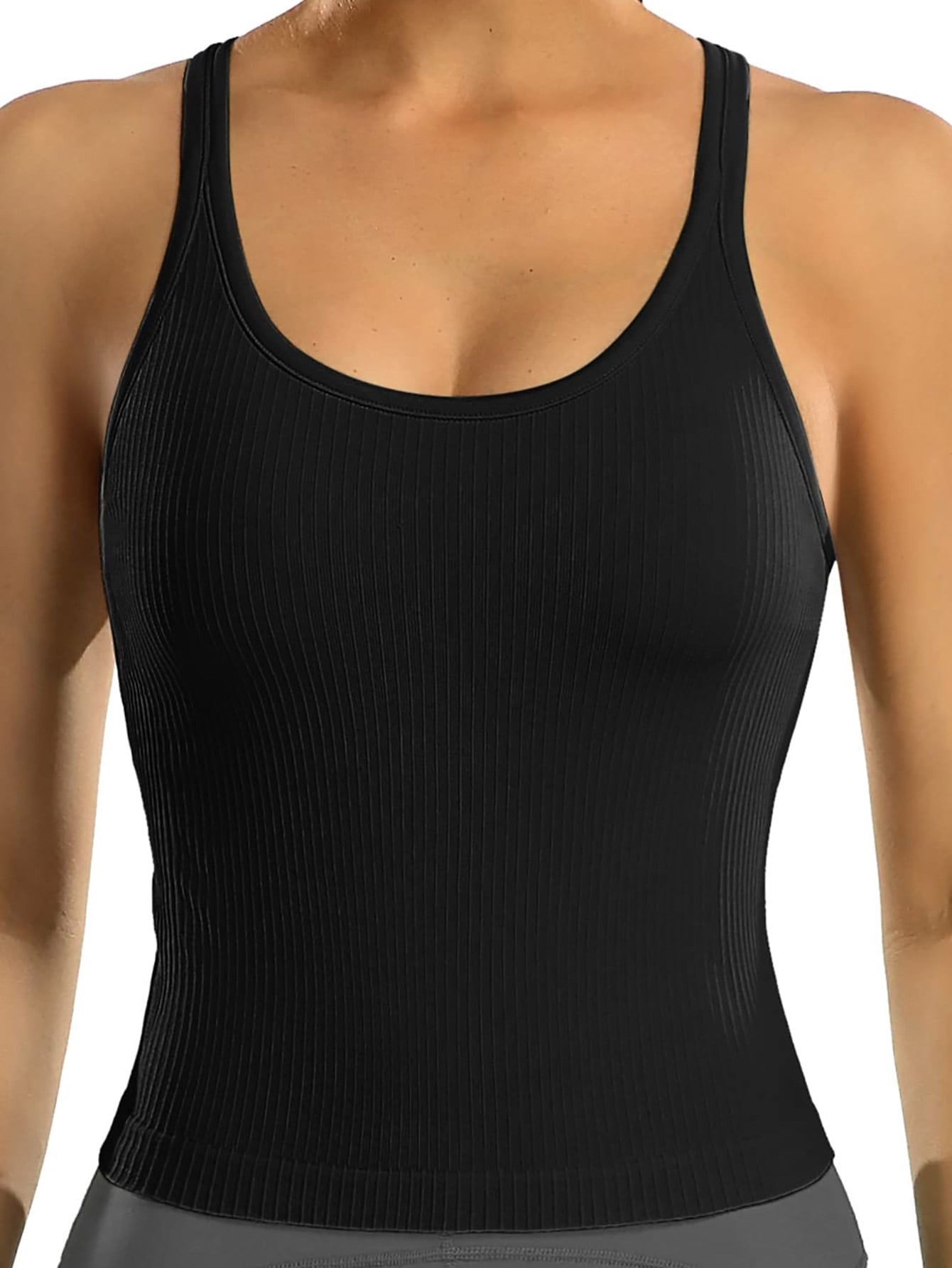 Quick-drying outerwear-style sports bra