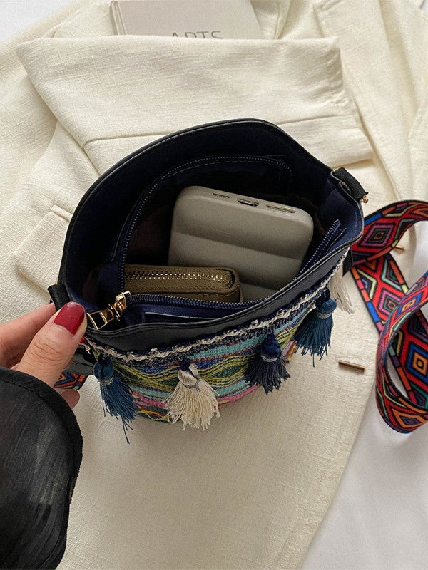 Ethnic-style tassel bucket bag, woven versatile crossbody and shoulder bag