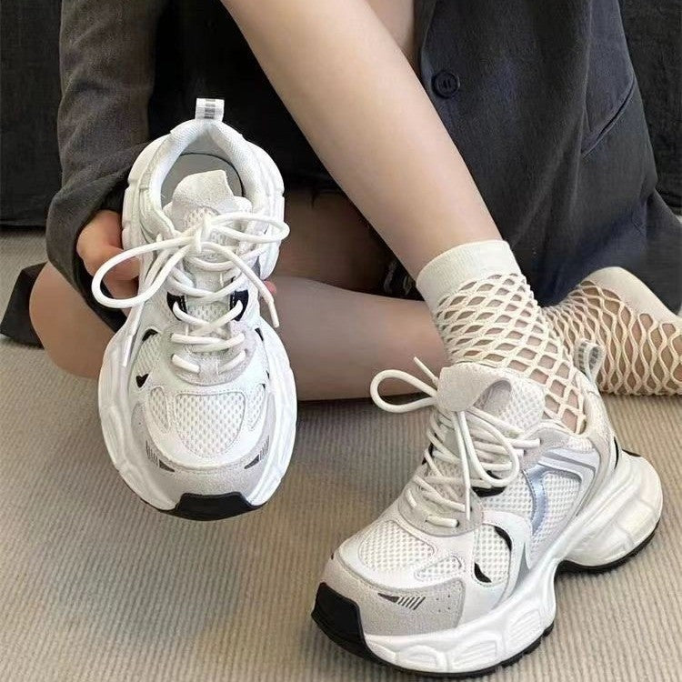 Lightweight Mesh Running Shoes
