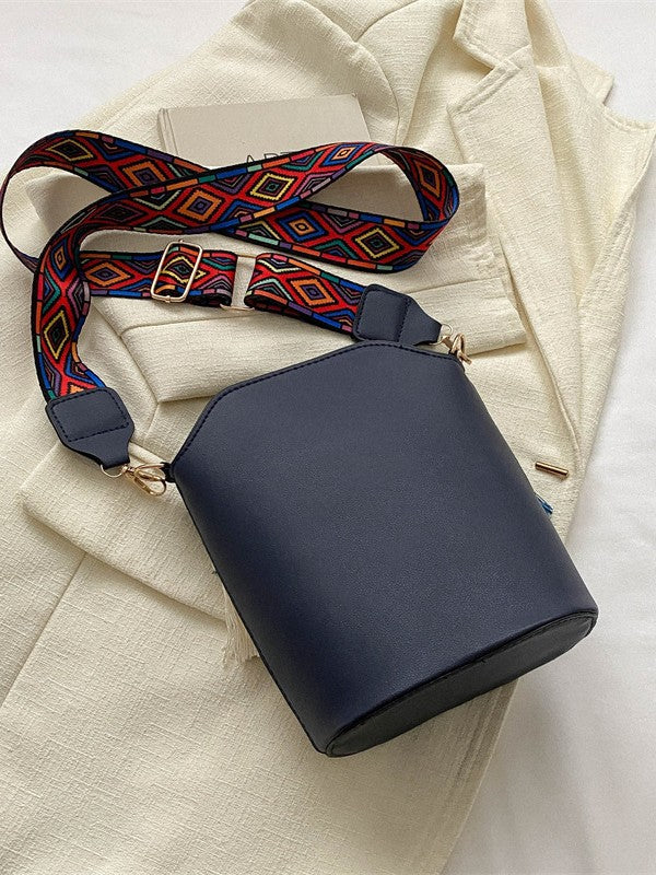 Ethnic-style tassel bucket bag, woven versatile crossbody and shoulder bag