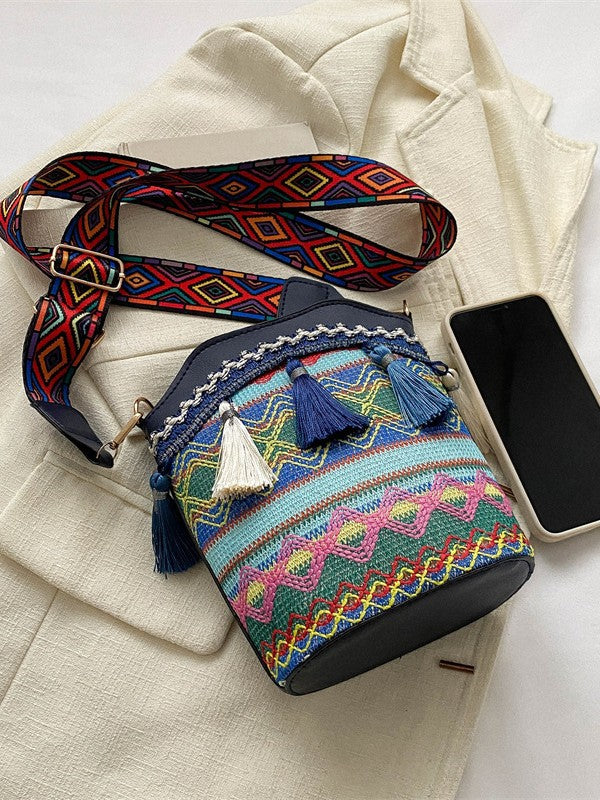 Ethnic-style tassel bucket bag, woven versatile crossbody and shoulder bag