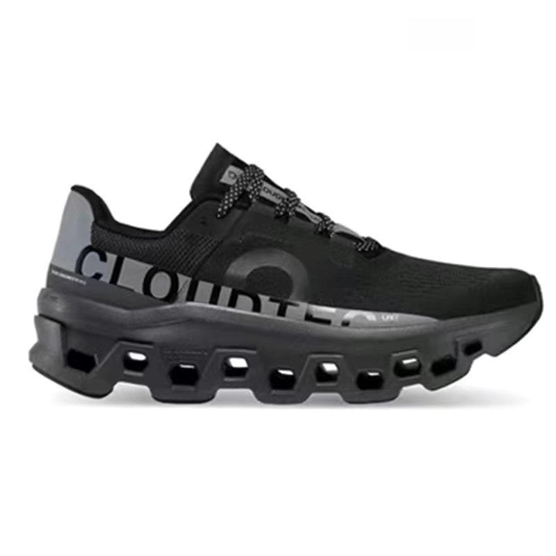 Fashionable sports shoes