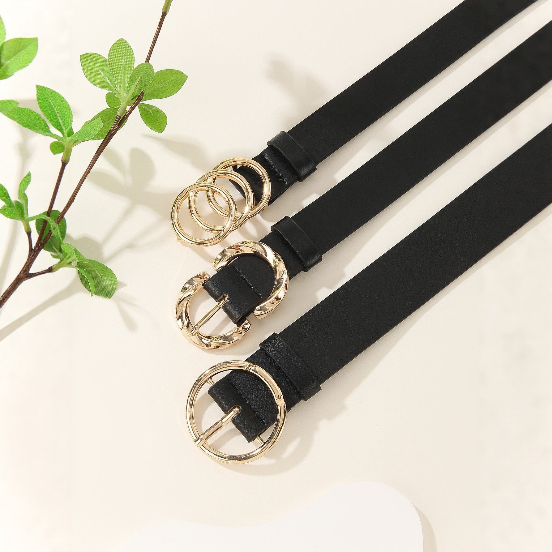 Women's fashionable and versatile buttoned waistband