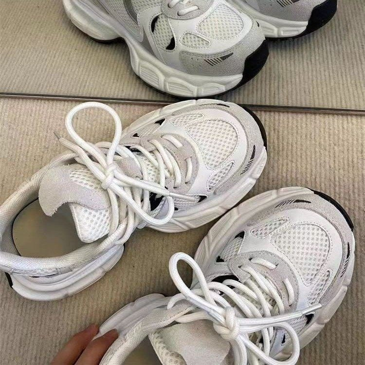Lightweight Mesh Running Shoes