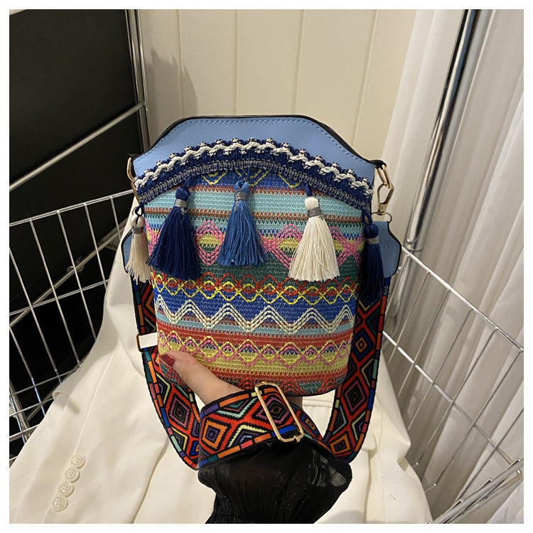 Ethnic-style tassel bucket bag, woven versatile crossbody and shoulder bag